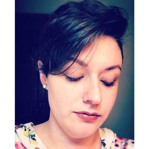 Meet your Posher, Caitlyn